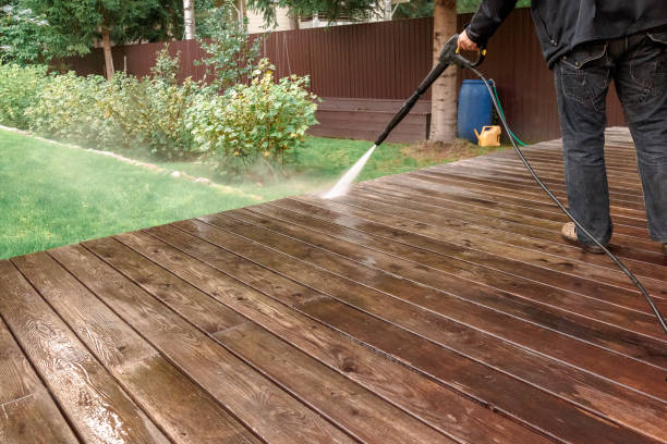 Best Pool Deck Cleaning  in Montrose, NY